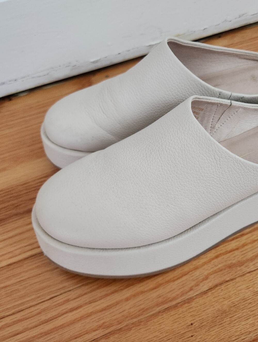 Intentionally Blank Risen Slip On Size 9 - Picture 3 of 11
